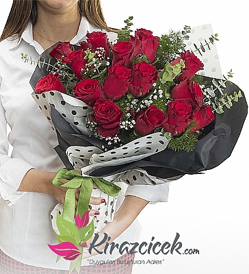 15 Adet Gül Buketi