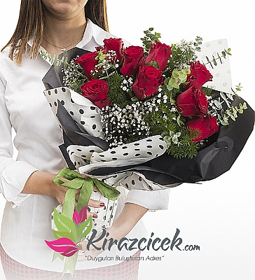 9 Adet Kırmızı Gül Buketi