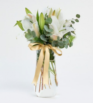 Bardak Vazoda Lilyum